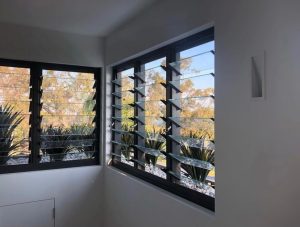 Aluminium louvre windows