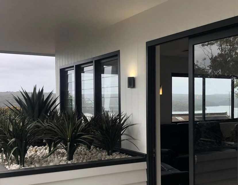 Why Do Warmer Climates Suit Aluminium Louvres Windows So Well?