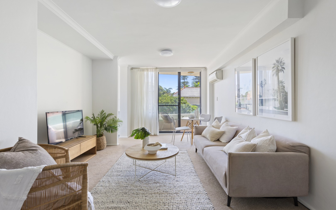 Aluminium Windows Cleaning Tips: How to Keep Windows Looking Brand New