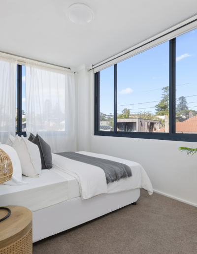 Aluminium sliding windows