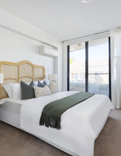 Aluminium sliding doors with double hung windows