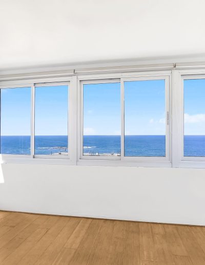 Aluminium windows and doors