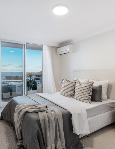 Aluminium sliding doors