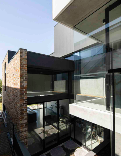 Aluminium sliding doors