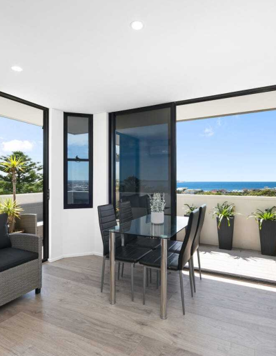 Aluminium sliding doors