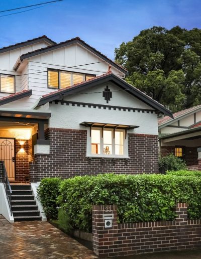 Aluminium casement windows