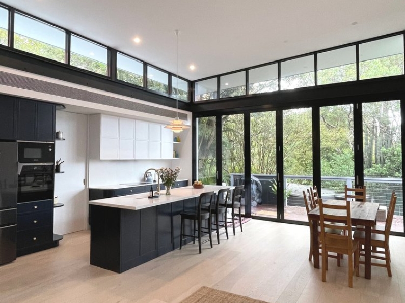 6 Reasons Bi Fold Doors Are Perfect for Modern Homes