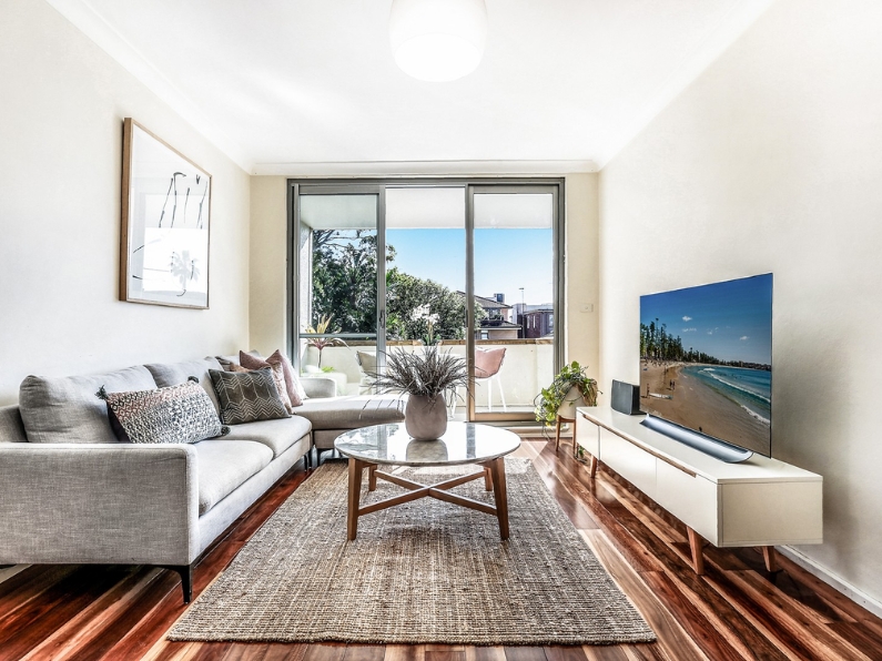 5 Simple Ways Aluminium Sliding Doors Can Transform Your Home